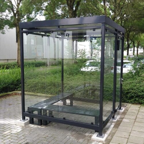 Rookoverkapping Myla 153 Moderne glazen rookruimte in park 2x2m